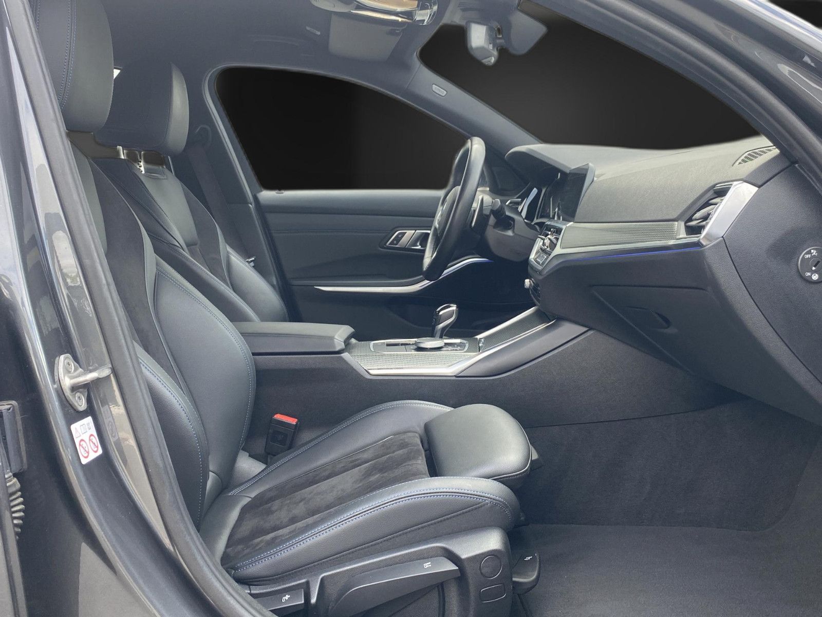 BMW 320 d x M Sport - Samsaru's Car Outlet