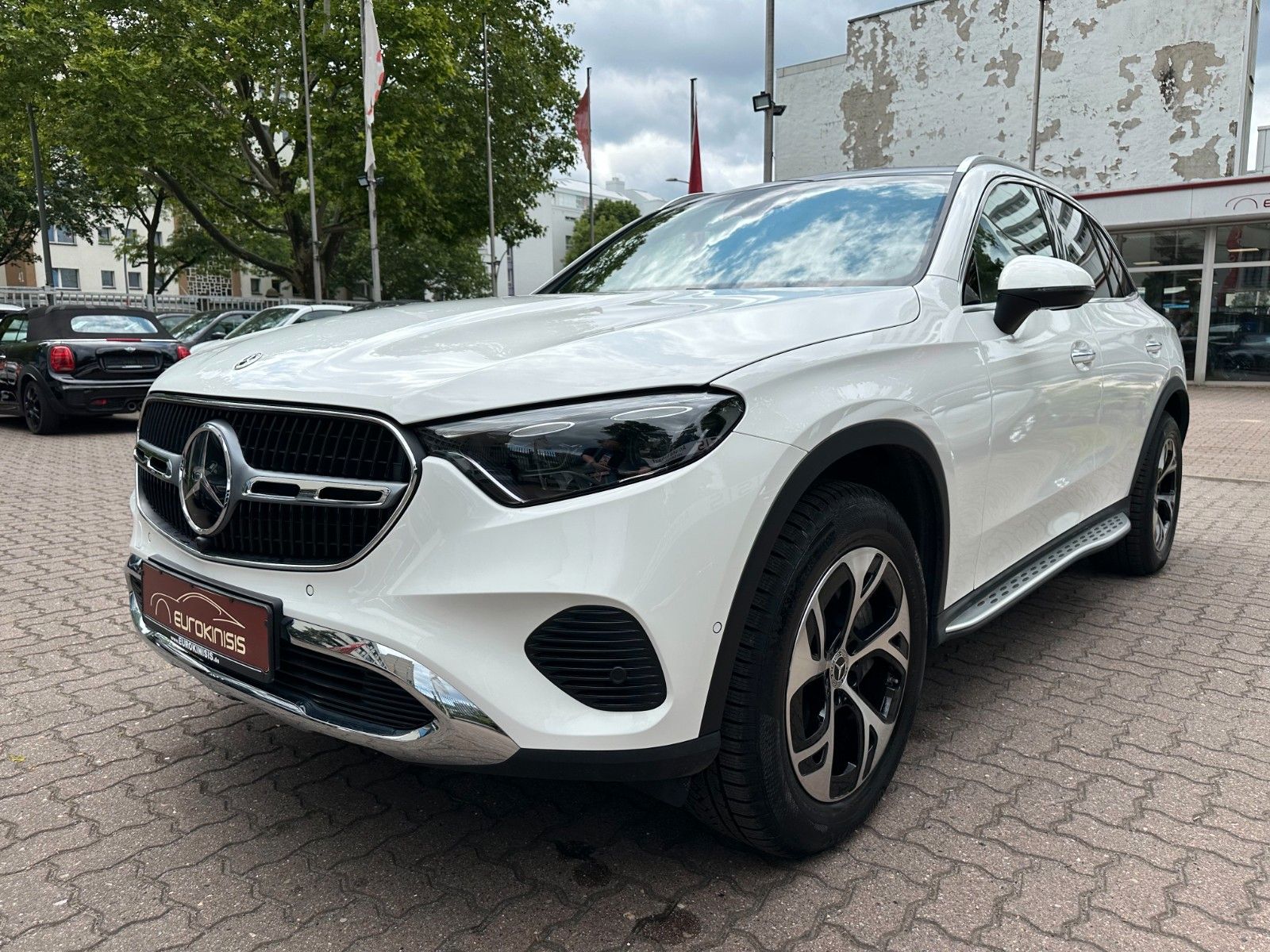Mercedes-Benz GLC 400e 4M - Samsaru's Car Outlet