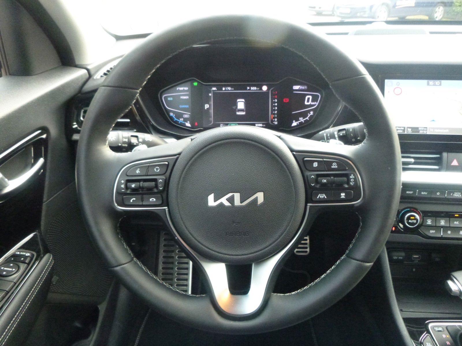 Kia Niro Spirit Plug-In-Hybrid - Samsaru's Car Outlet