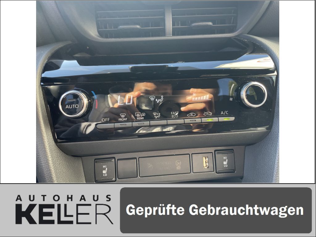 Toyota Yaris Cross Hybrid 1.5 VVT-i Team D *LED*NAVI*