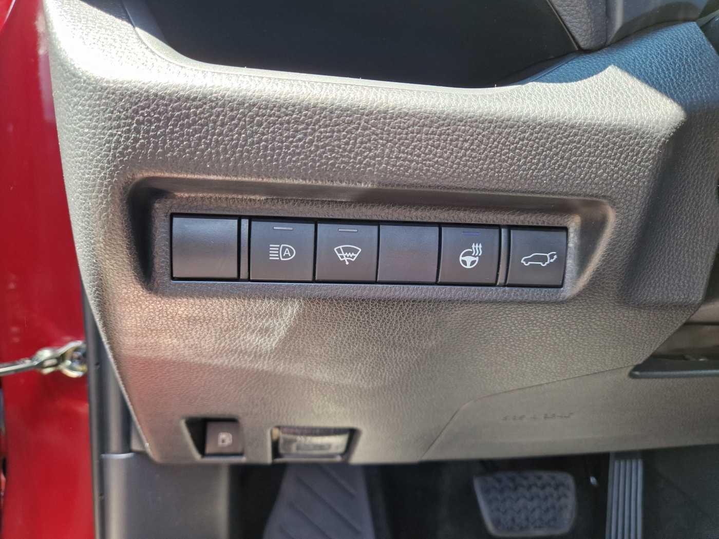 Toyota RAV4 Hybrid 4x4 Team - Samsaru's Car Outlet