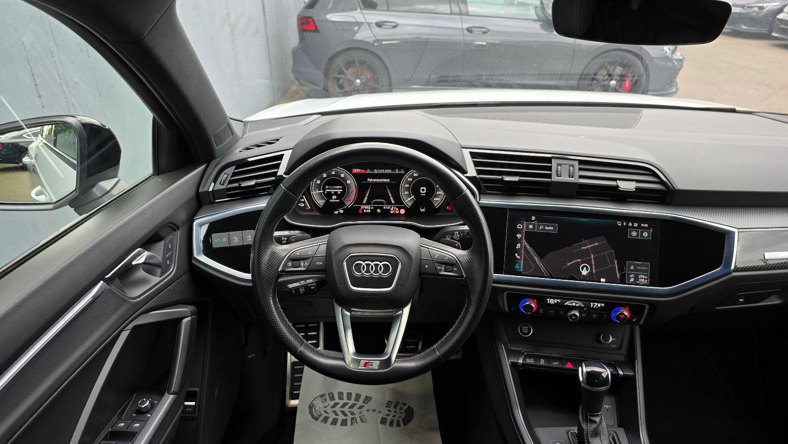Audi Q3 45TFSI e S tronic 3 x S line Pano/ACC/360/AHK