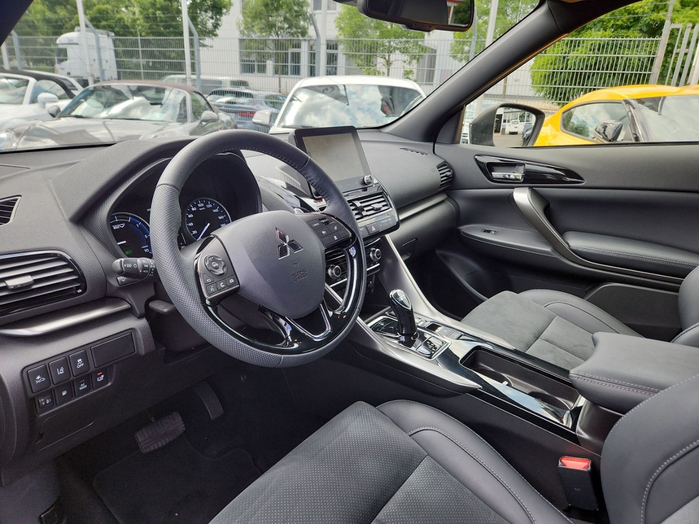 Mitsubishi Eclipse Cross Plug-In Hybrid Select Black *Black