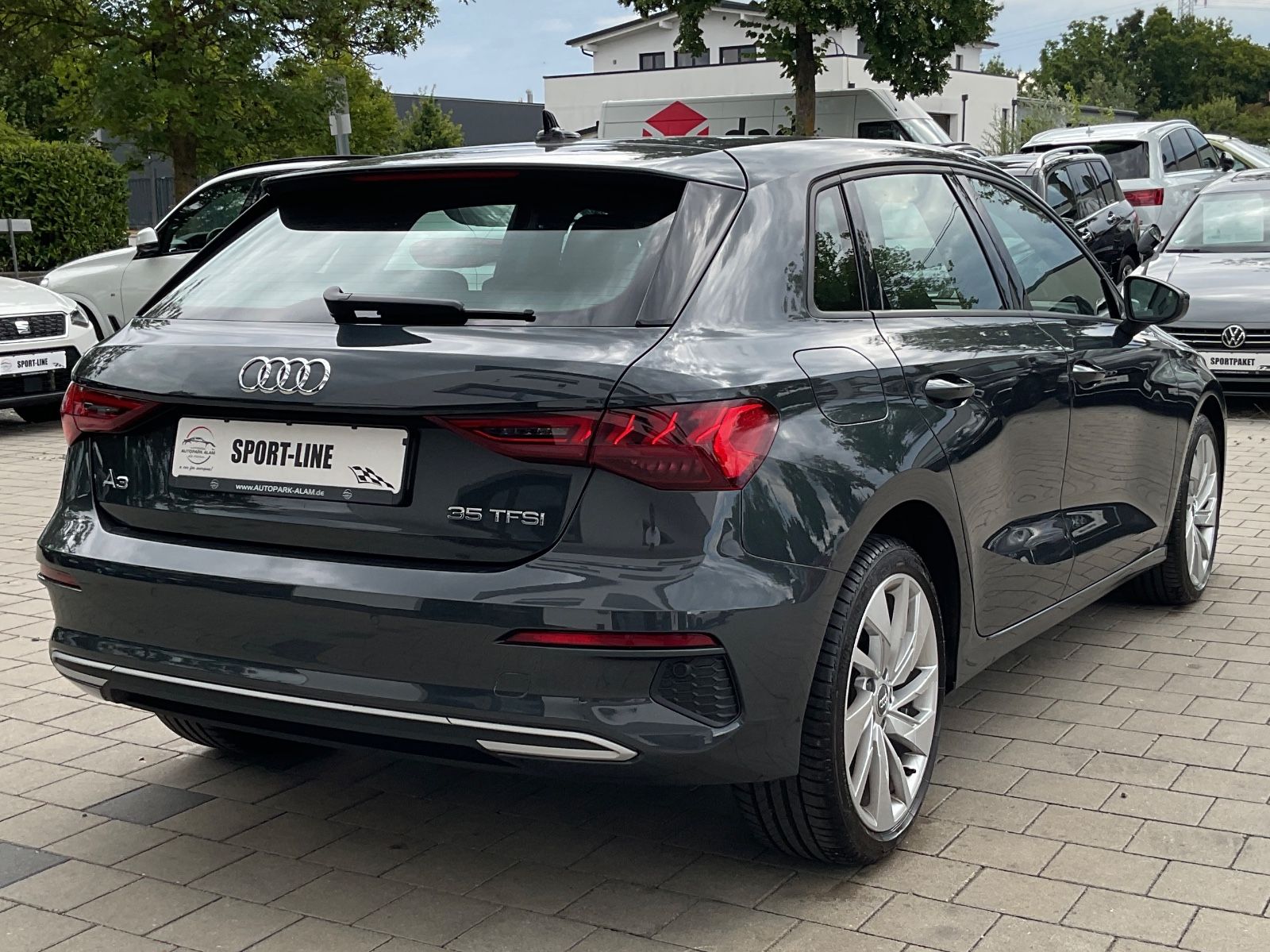 Audi A3 Sportback 35 TFSI advanced - Samsaru's Car Outlet