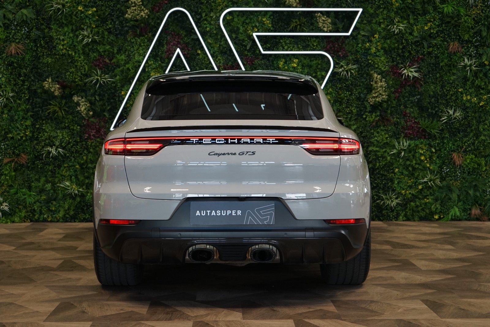 Porsche GTS*TECHART*GT STREET R*PCCB*PASM*109.174€ NETTO