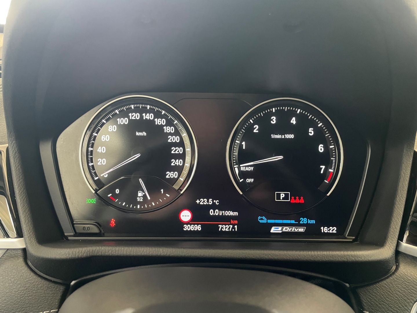 BMW X1 xDrive 25e Sport Line - Samsaru's Car Outlet