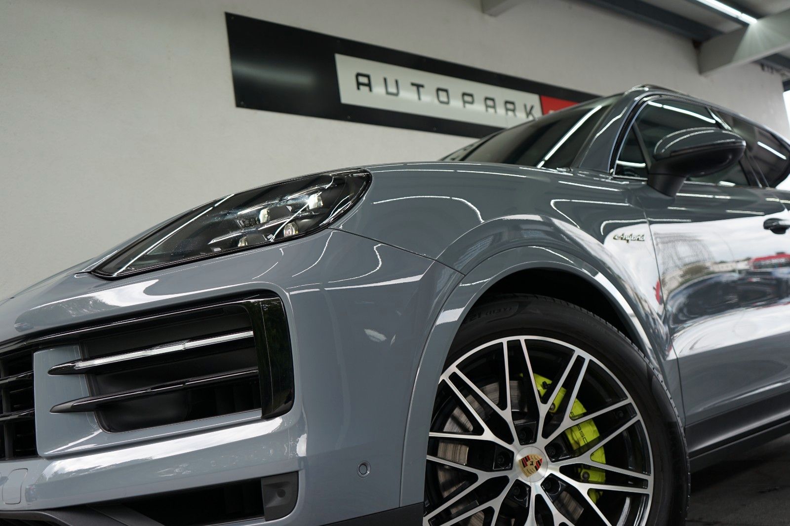 Porsche Cayenne E-Hybrid/P-Display/HAL/HD/14W/INNO/360°