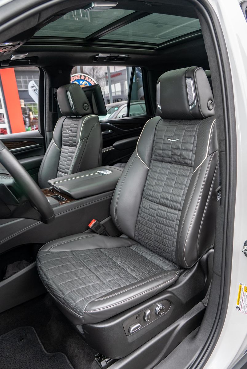 Cadillac Escalade 6,2l Sport Platinum,Nachtsicht,Luft,LPG