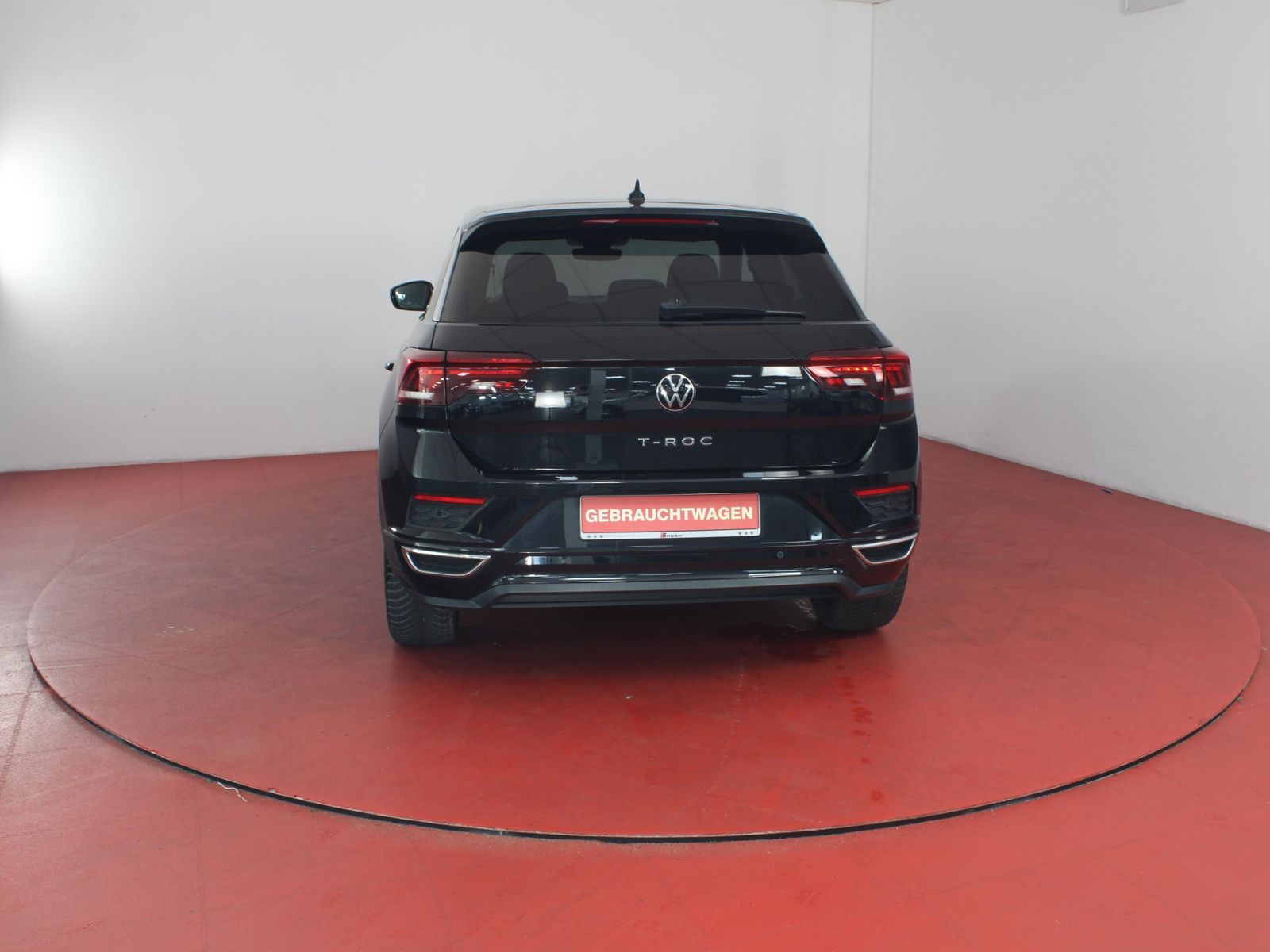 Volkswagen T-Roc R-Line - Samsaru's Car Outlet
