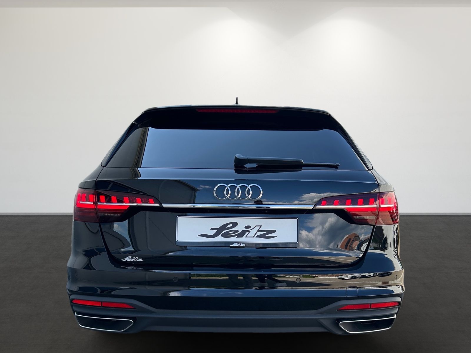 Audi A4 Avant 40 TFSI - Samsaru's Car Outlet