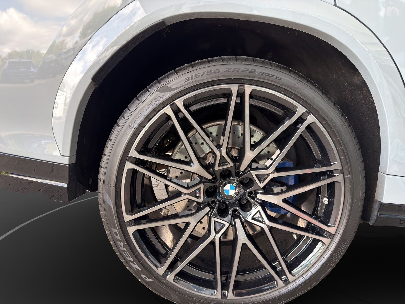 BMW X6 M Competition ab 1,99% eff. / 1.000,- Zubehör