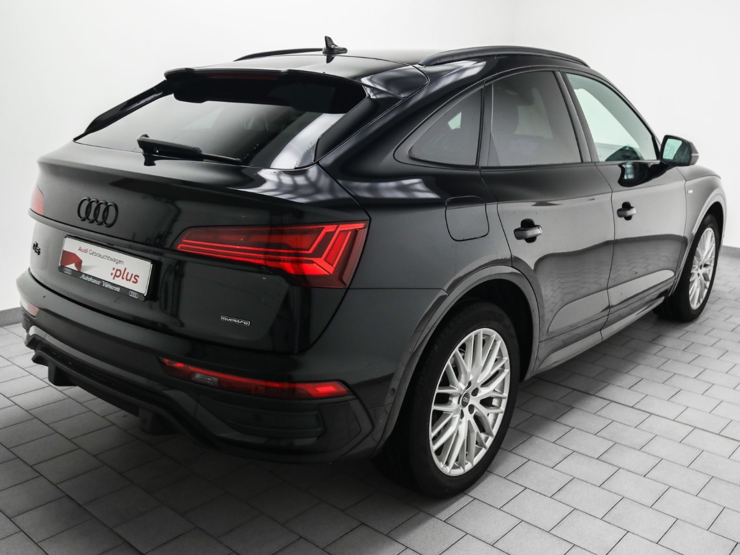 Audi Q5 Sportback 55 TFSI e S line AHK HuD Luftfeder