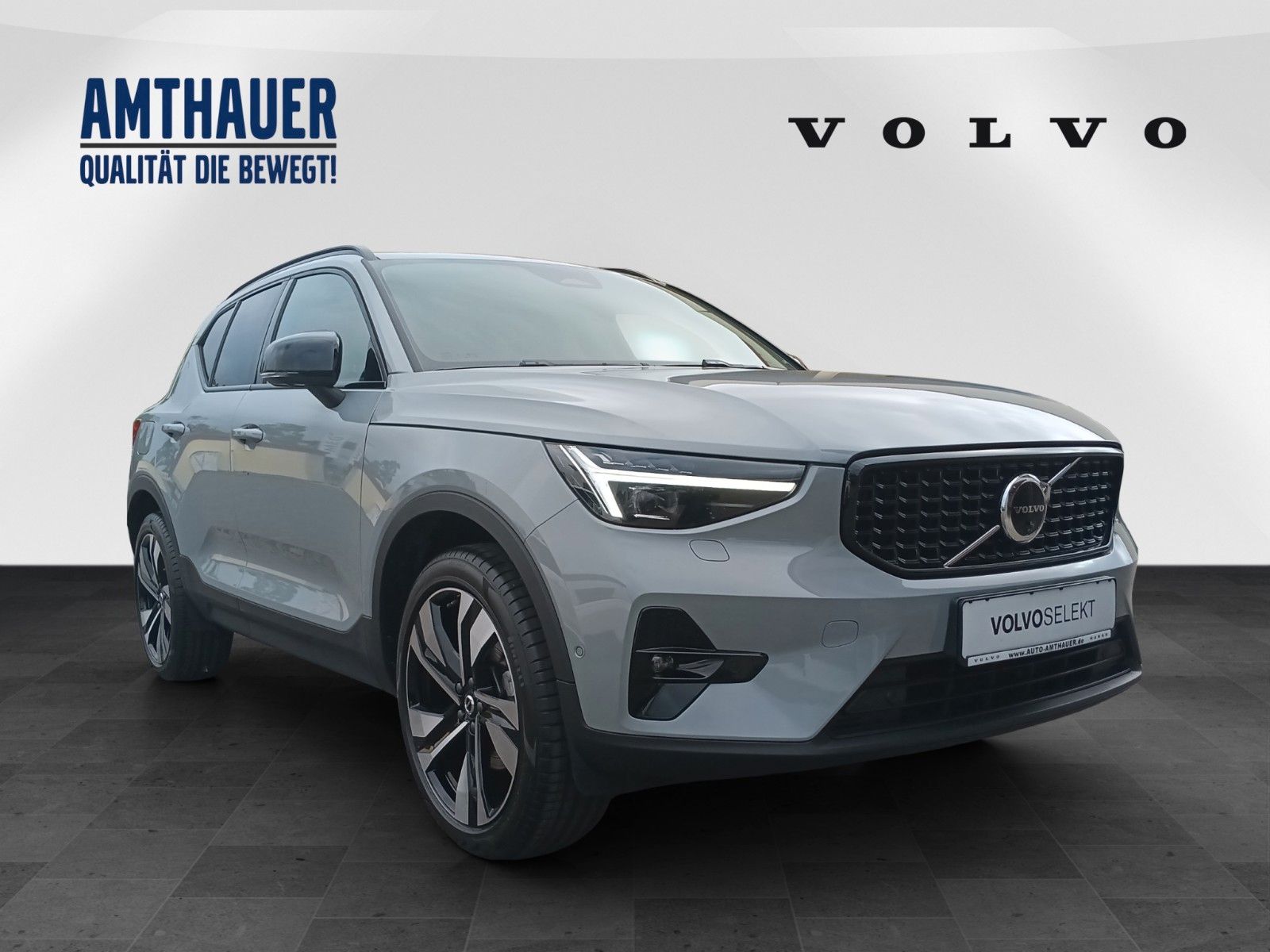 Volvo XC40 B4 Ultra 2WD - Samsaru's Car Outlet