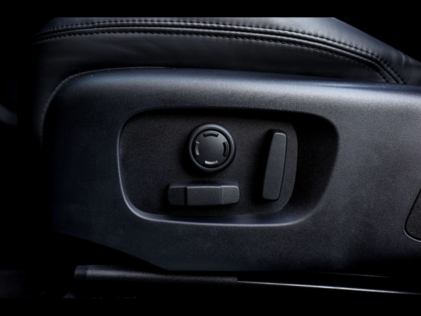 Range Rover Sport P400 HST - Samsaru's Car Outlet