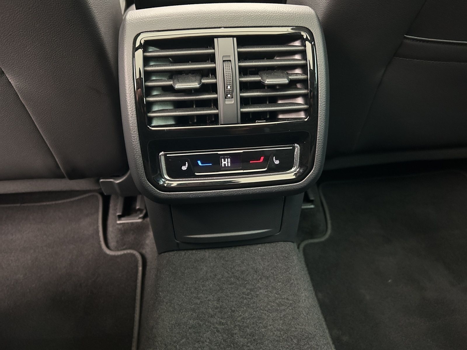 Volkswagen Passat Variant Elegance 4M 2.0 TDI*AHK*PANO*360°