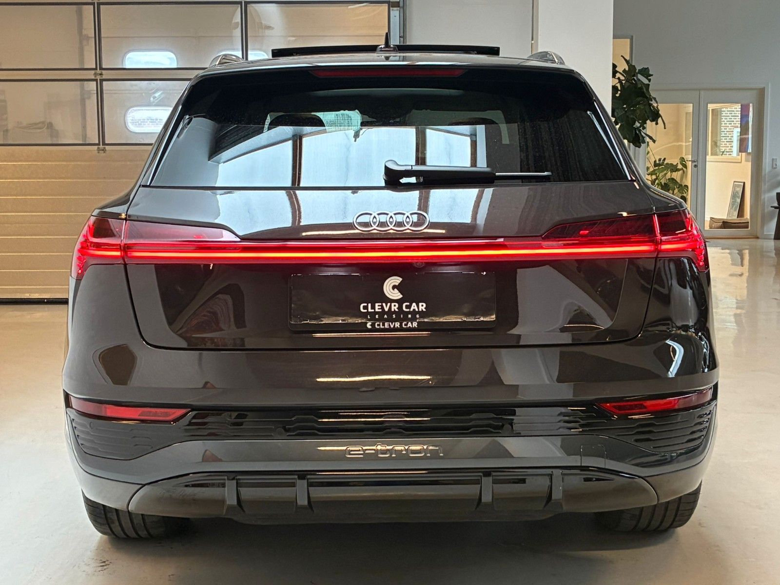 Audi Q8 e-tron 55 quattro S line+ACC+TRAILER+PANO+MEM