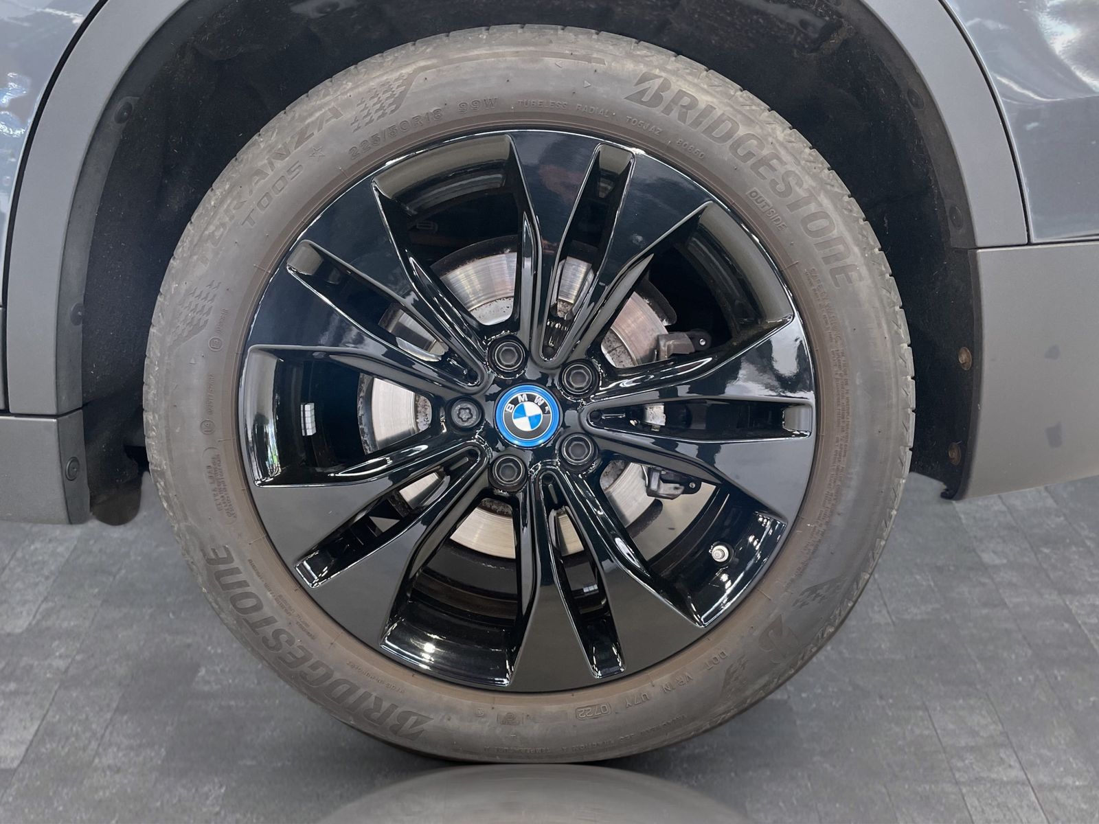 BMW X1 xDrive25e Sport Line - Samsaru's Car Outlet