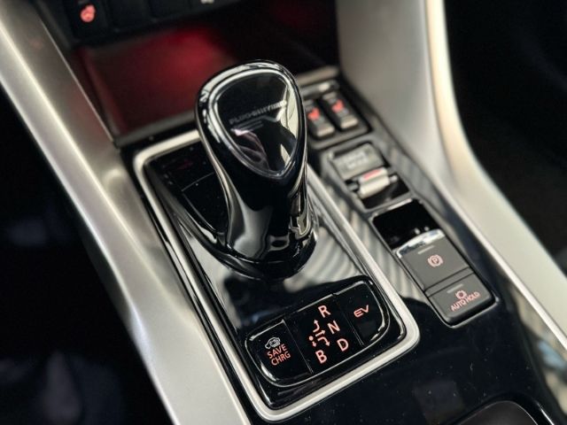 Mitsubishi Eclipse Cross Mitsubishi Plug-In Hybrid Plus MJ2