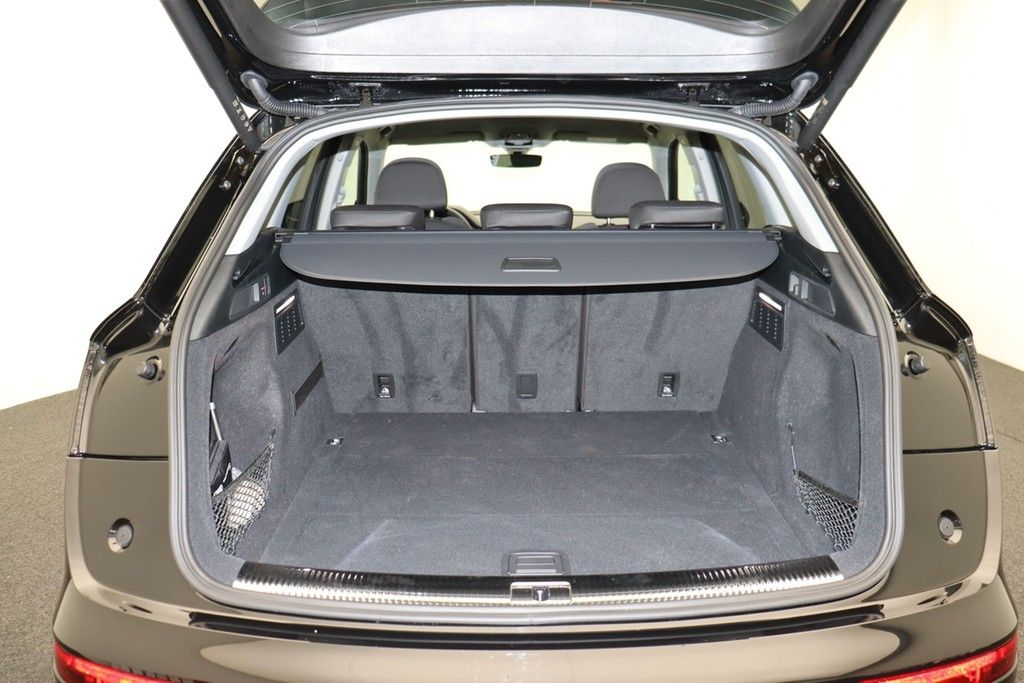 Audi Q5 35 TDI S line - Samsaru's Car Outlet