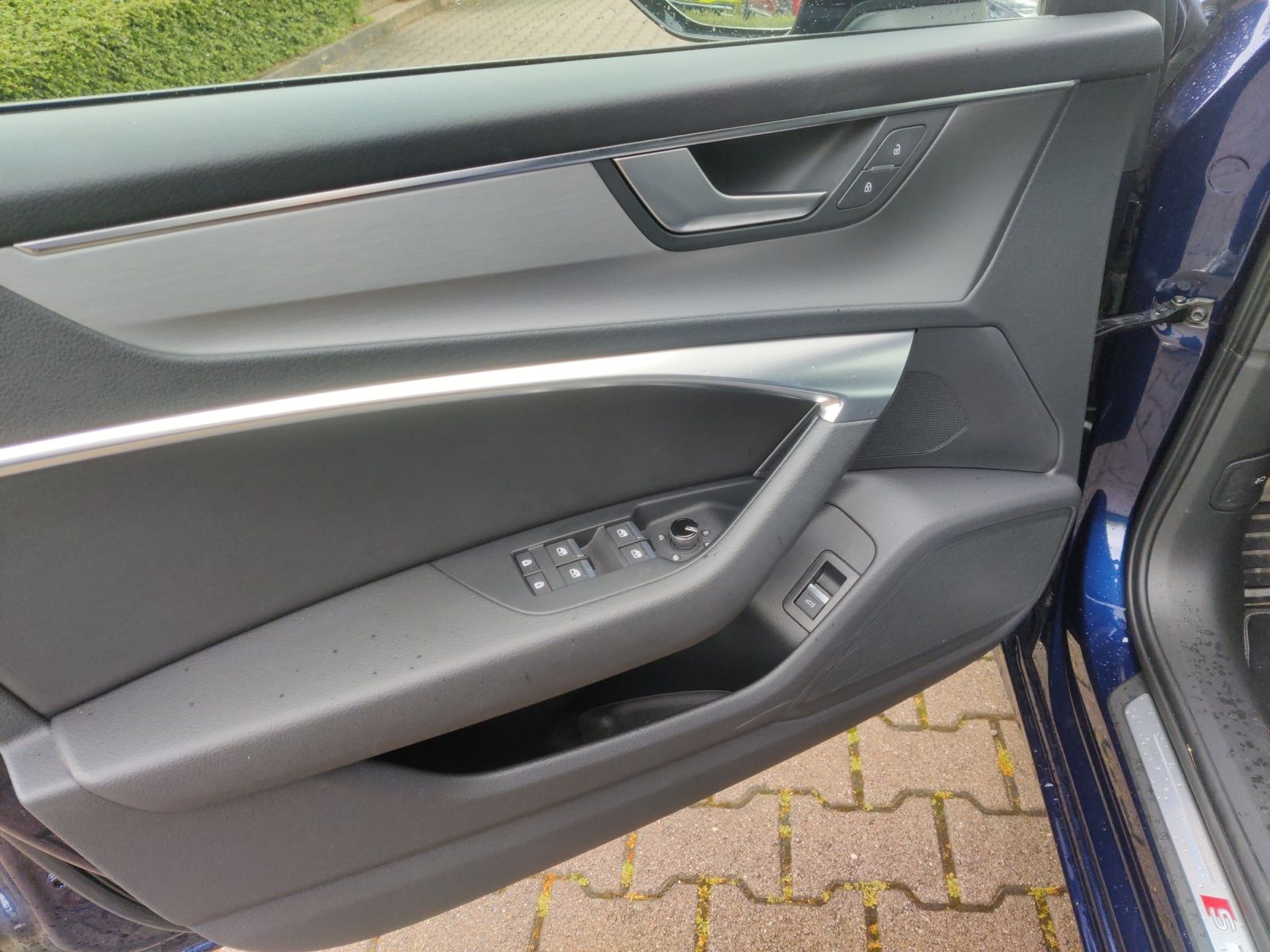 Audi A6 Avant 40 TDI quattro S Line - Samsaru's Car Outlet