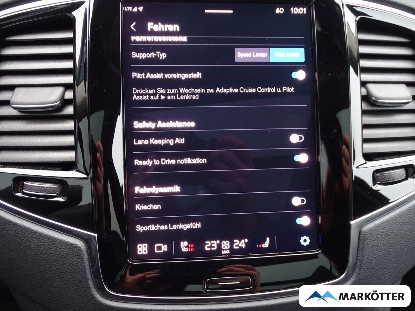 Volvo XC90 Plus Dark Recharge Plug-In Hybrid AWD 7-Sit