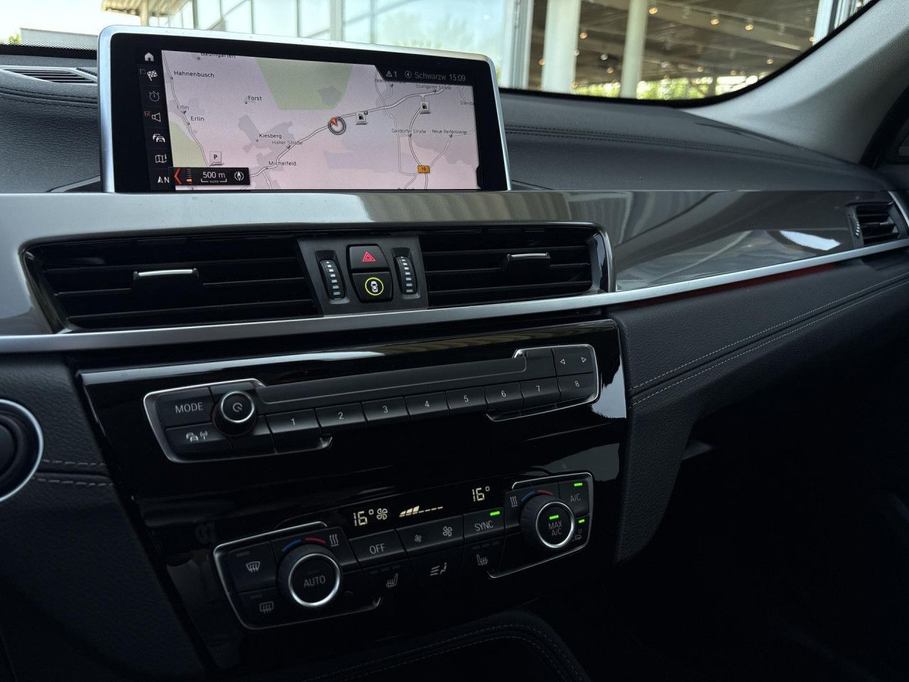 BMW X1 xDrive20d - Samsaru's Car Outlet