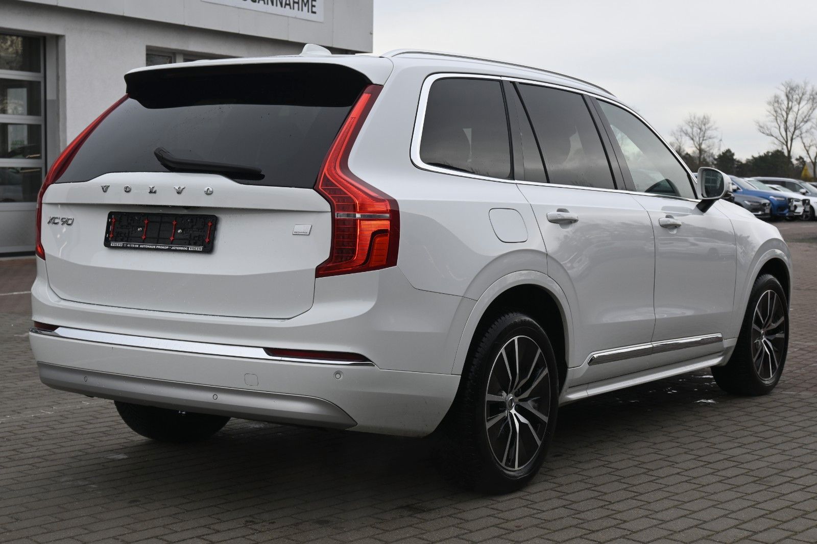 Volvo XC90 T8 AWD Inscrip. - Samsaru's Car Outlet