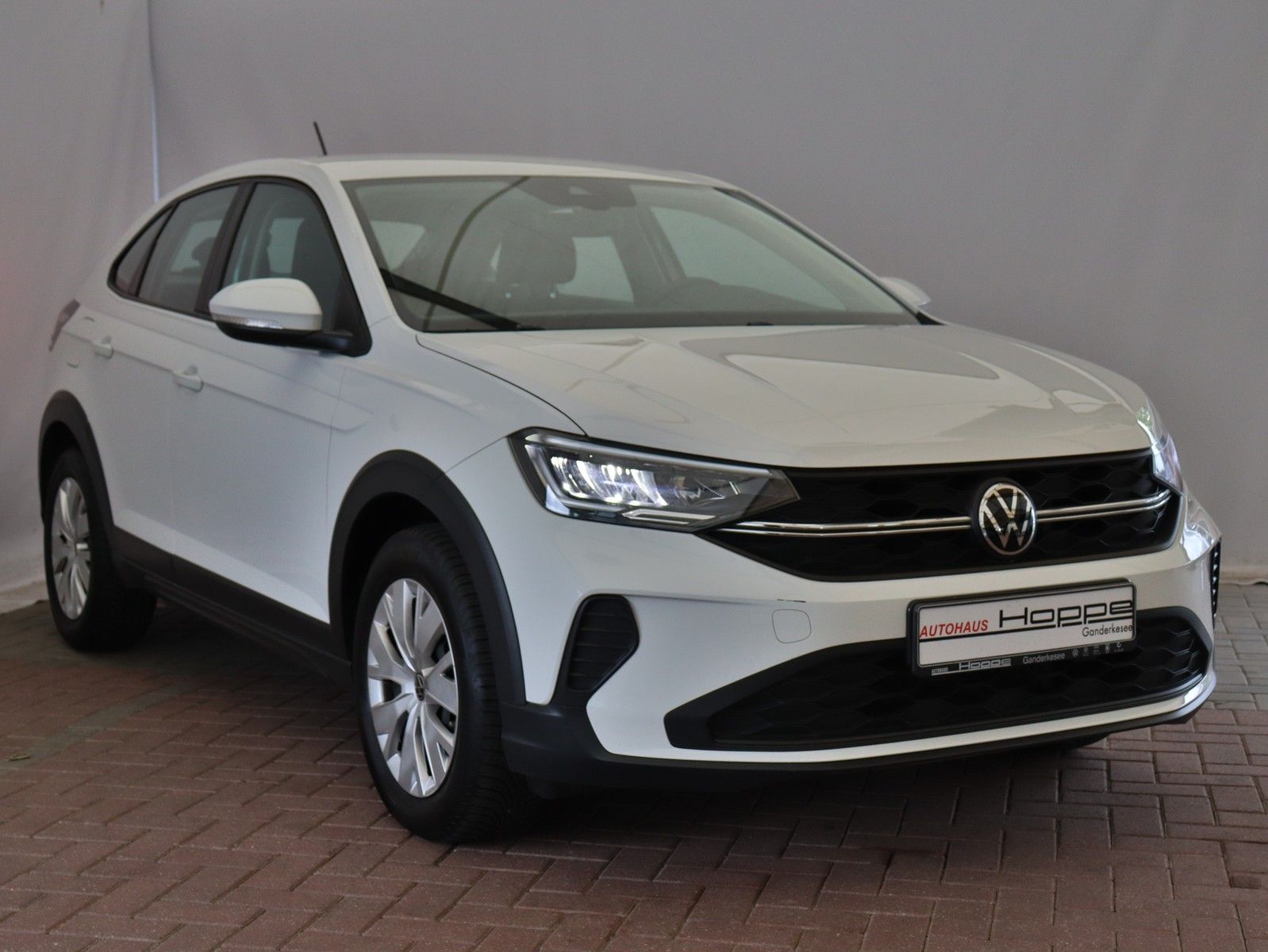 Volkswagen Taigo 1.0 l TSI - Samsaru's Car Outlet