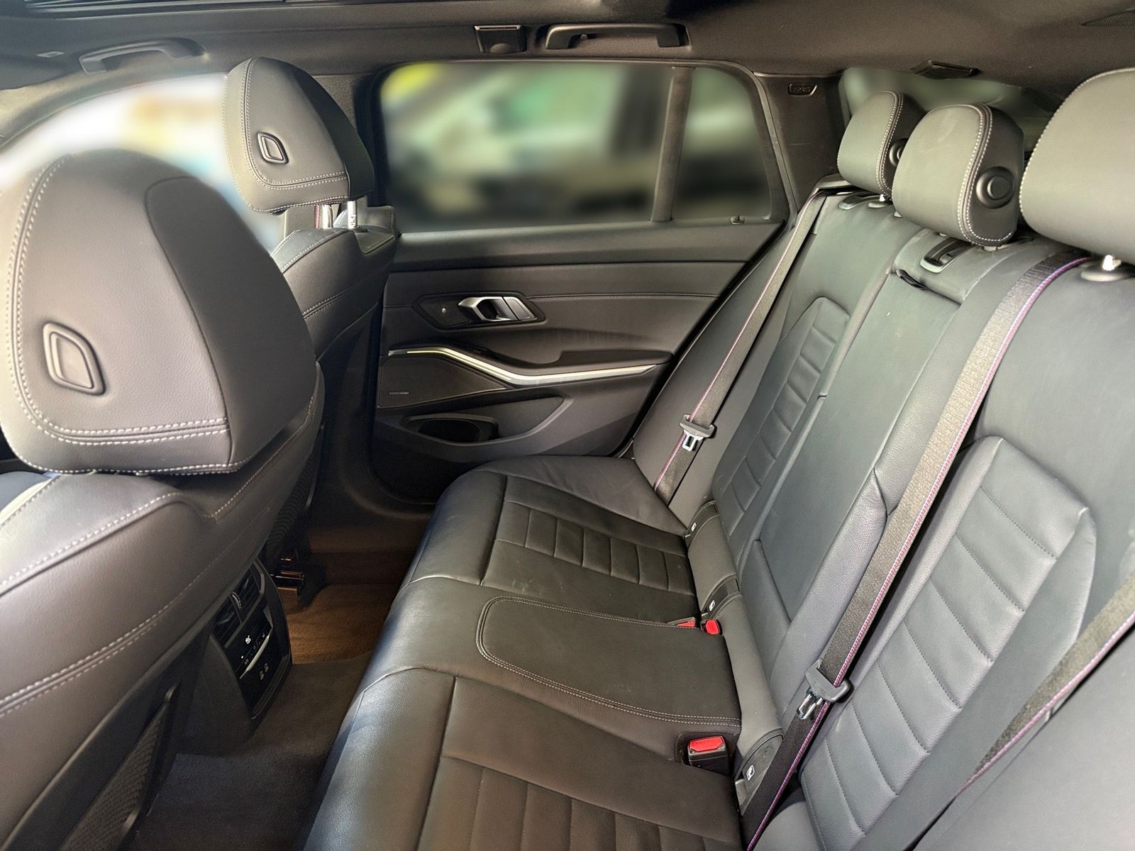BMW 330e xDrive Touring M Sport Pro Pano ACC H/K AHK