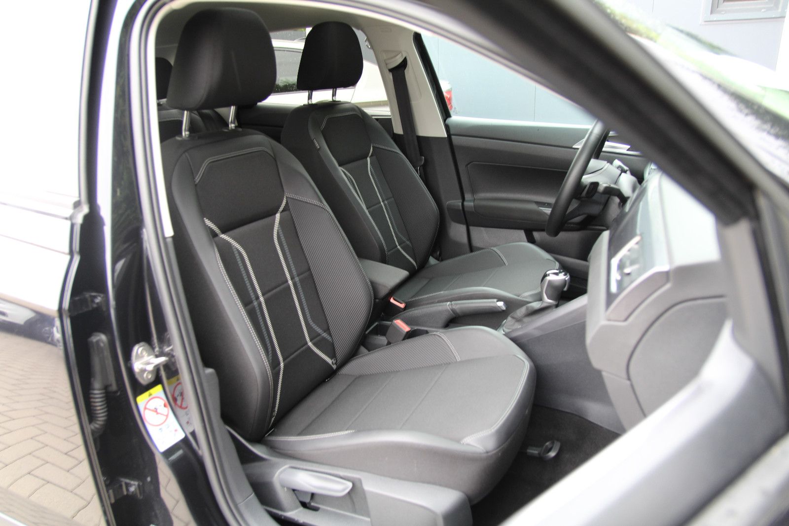 Volkswagen Taigo 1.5 TSI DSG Style - Samsaru's Car Outlet