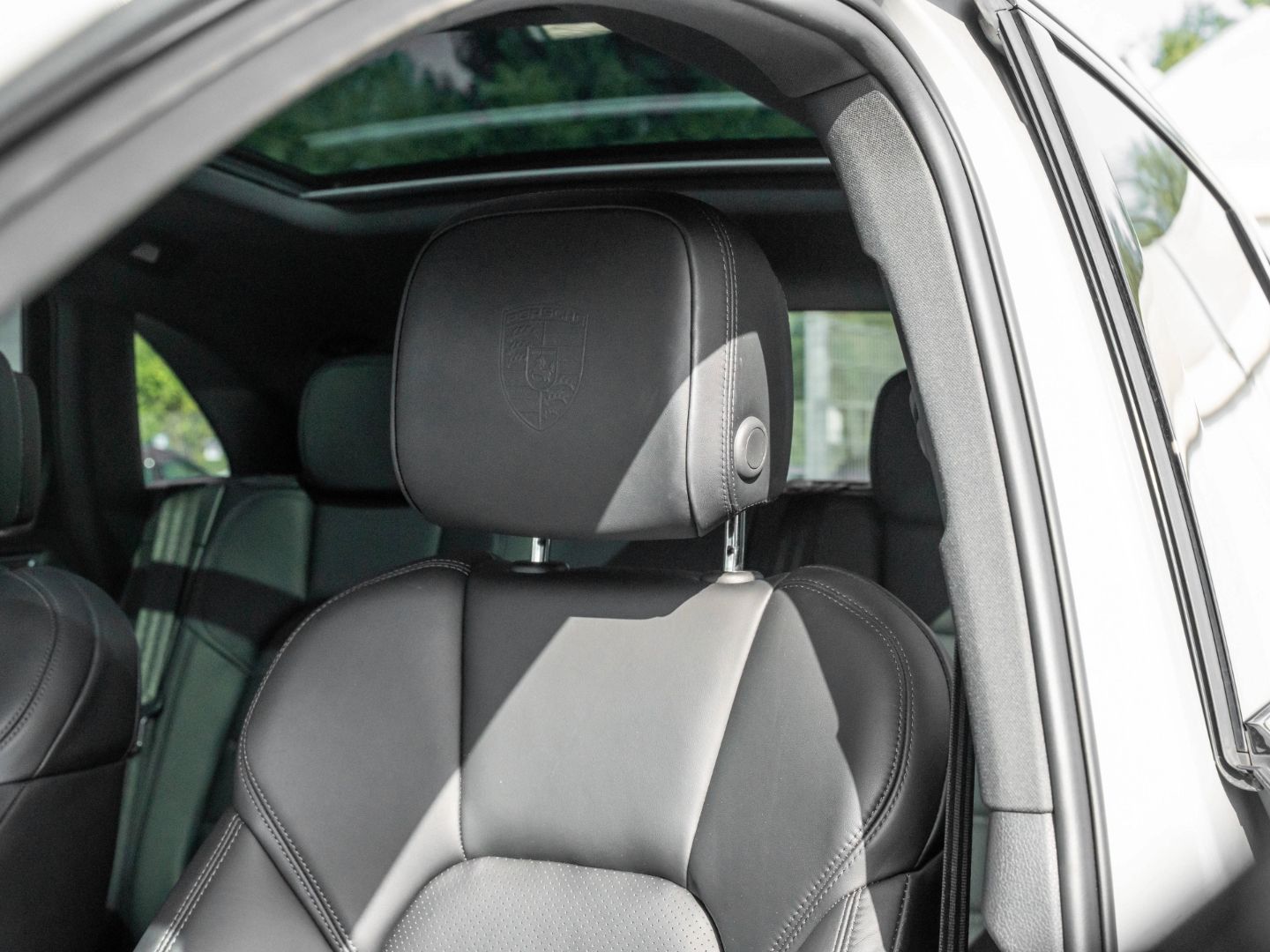 Porsche Macan GTS 21-Zoll AHK BOSE Pano Luft 18-Wege