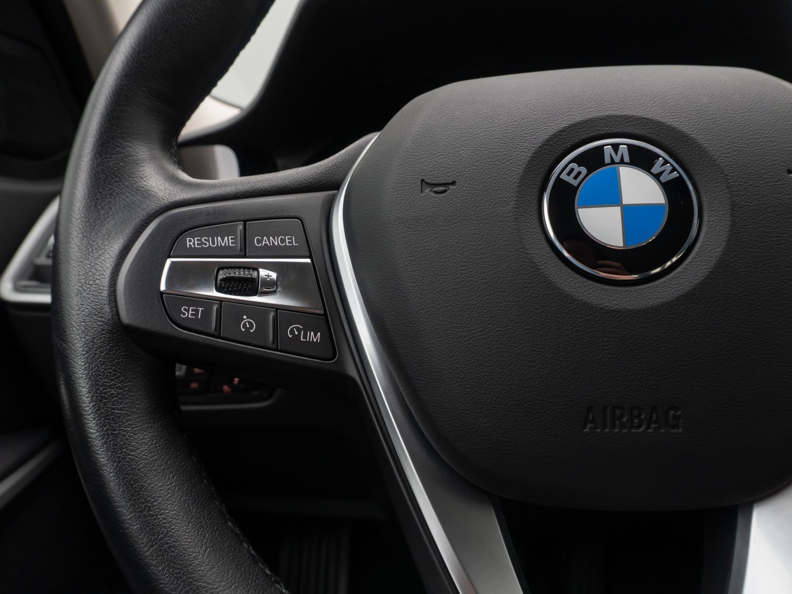 BMW 320d Advantage - Samsaru's Car Outlet