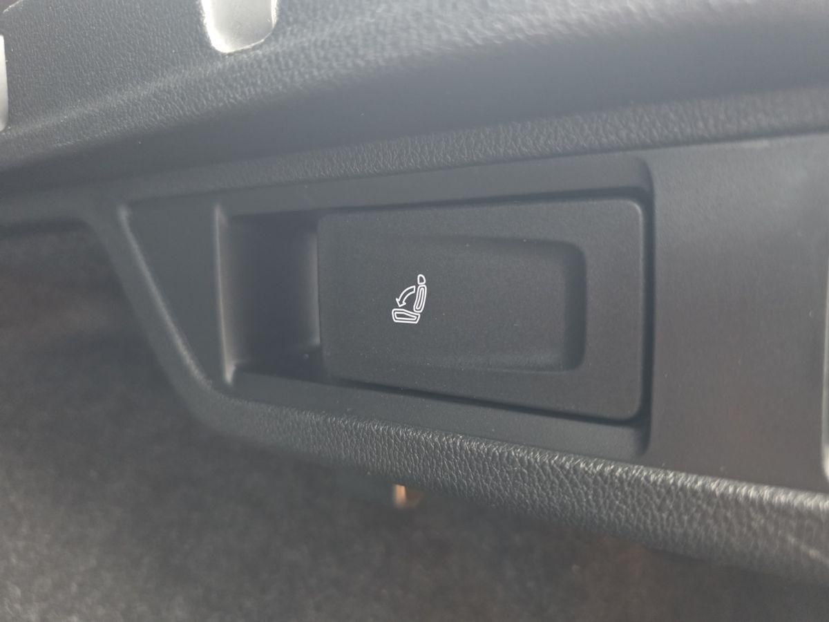 Skoda Octavia Tour 2.0 TDI DSG V-COCK ACC NAVI KEYLESS