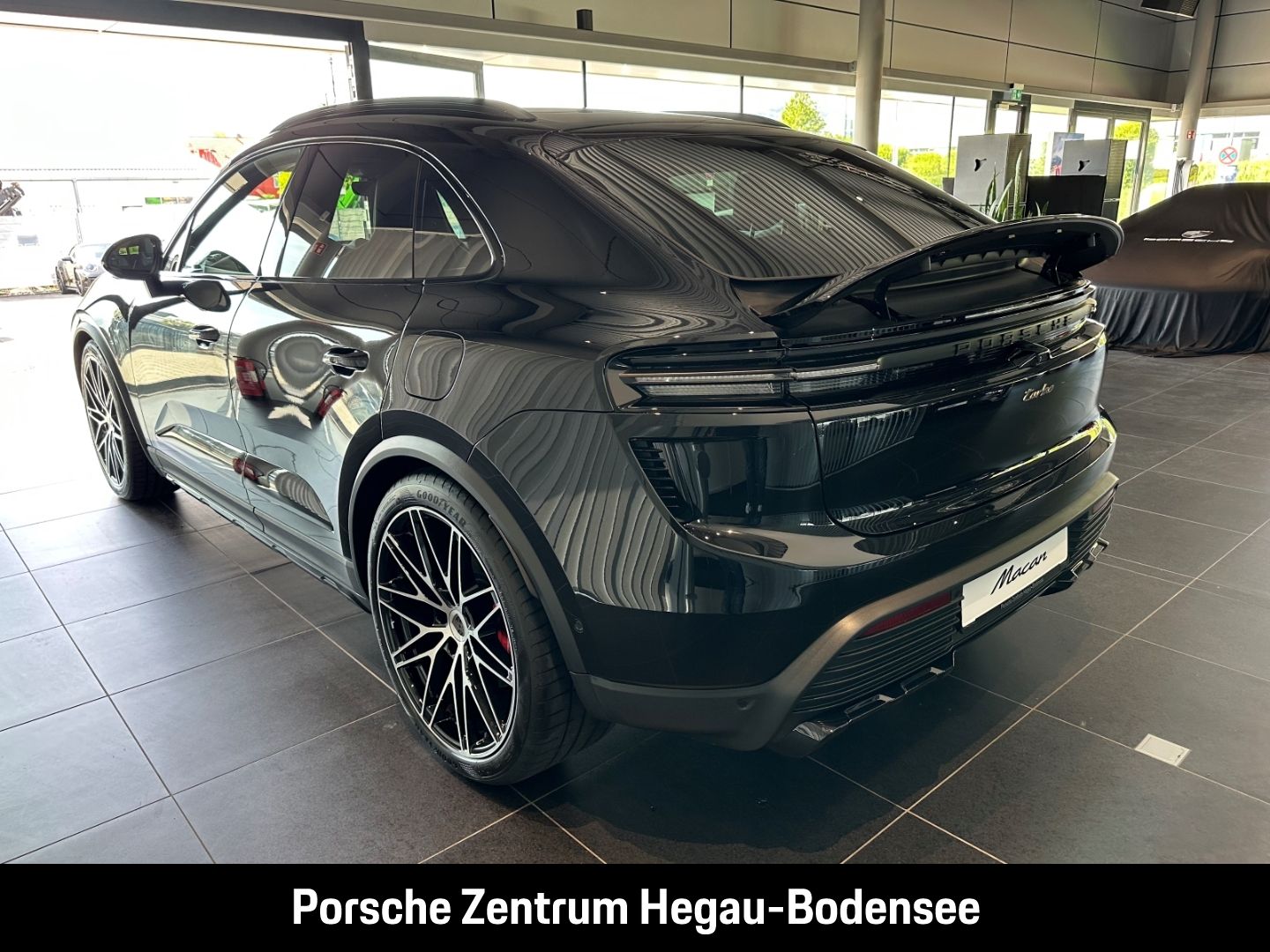 Porsche Macan Turbo/Sport Chrono/Offroad/Matrix-LED/Airb