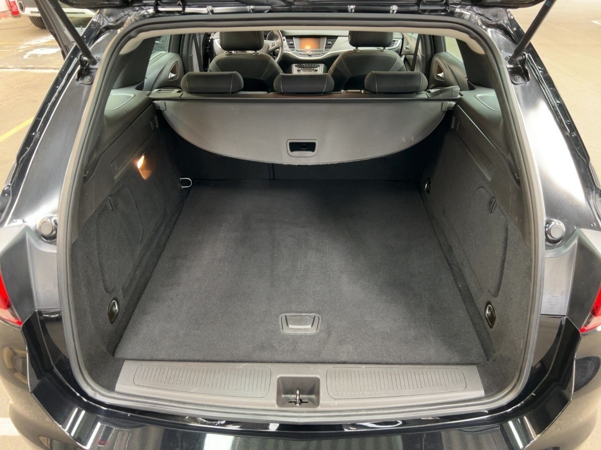 Opel Astra KOMBI EDITION - Samsaru's Car Outlet