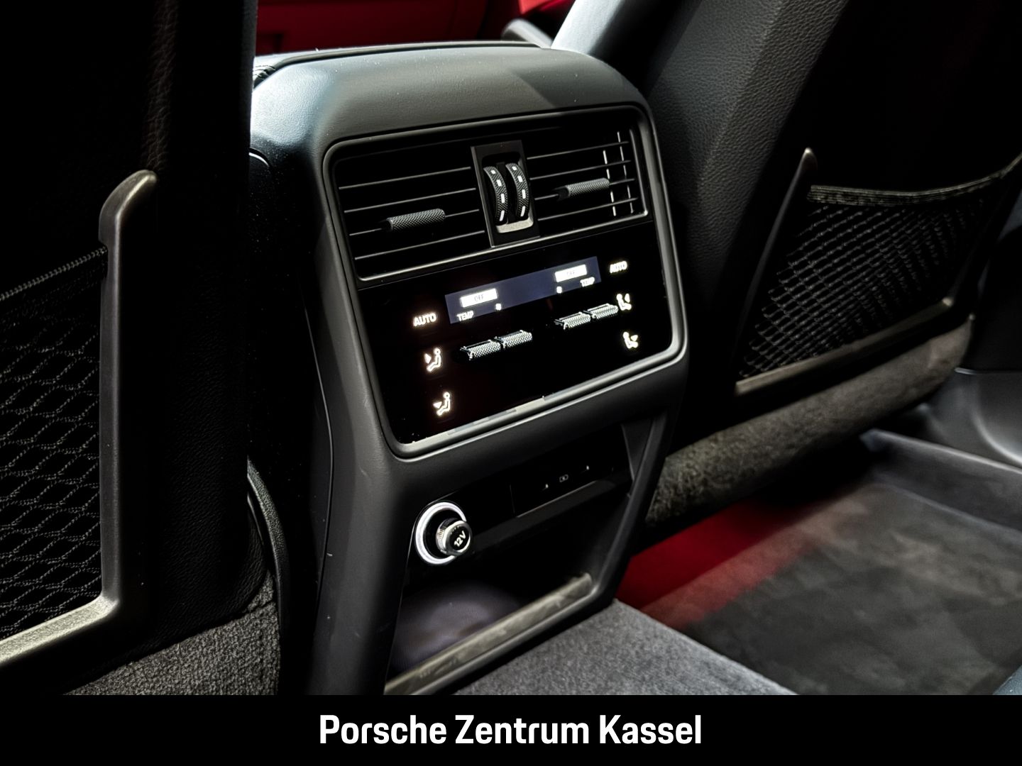 Porsche Cayenne EU6e E-Hybrid Coupe Park-Assistent