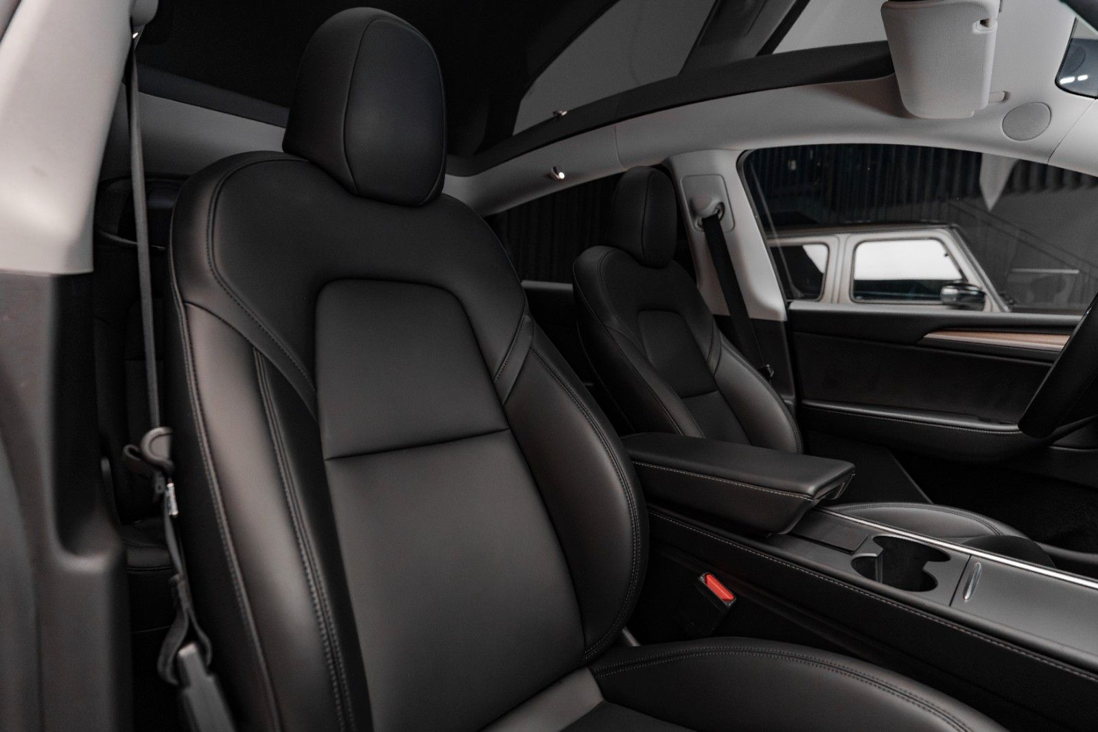 Tesla Model Y Long Range Dual AWD