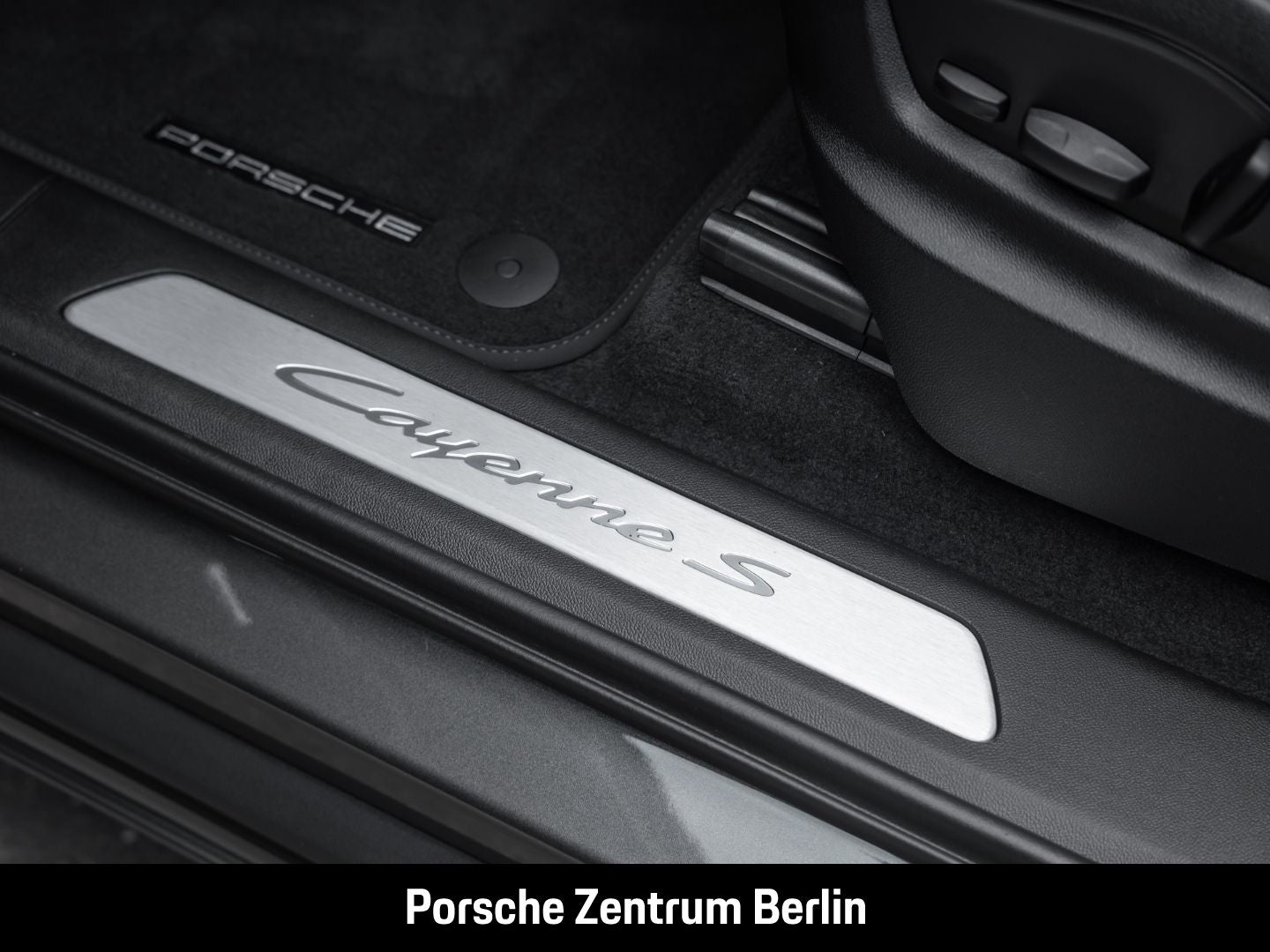 Porsche Cayenne S E-Hybrid Coupe HA-Lenkung InnoDrive