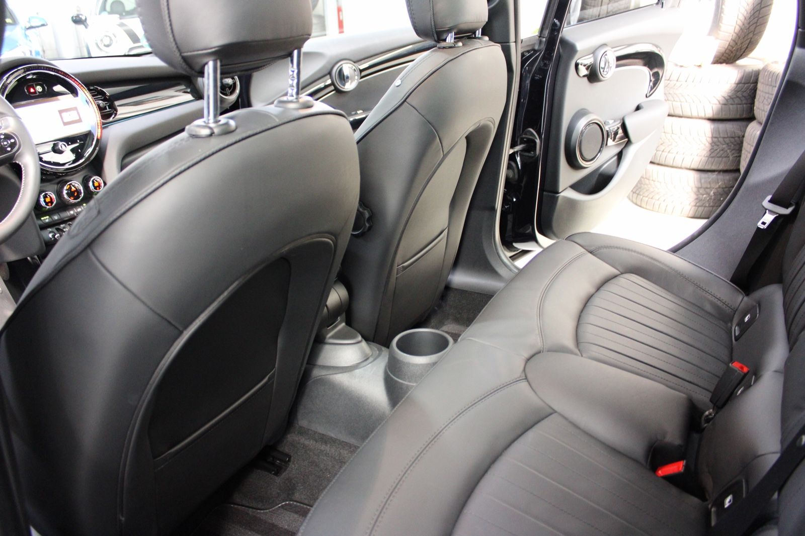 MINI Cooper Yours - Samsaru's Car Outlet
