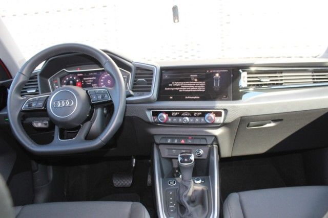Audi A1 allstreet 35 TFSI S tronic - Samsaru's Car Outlet