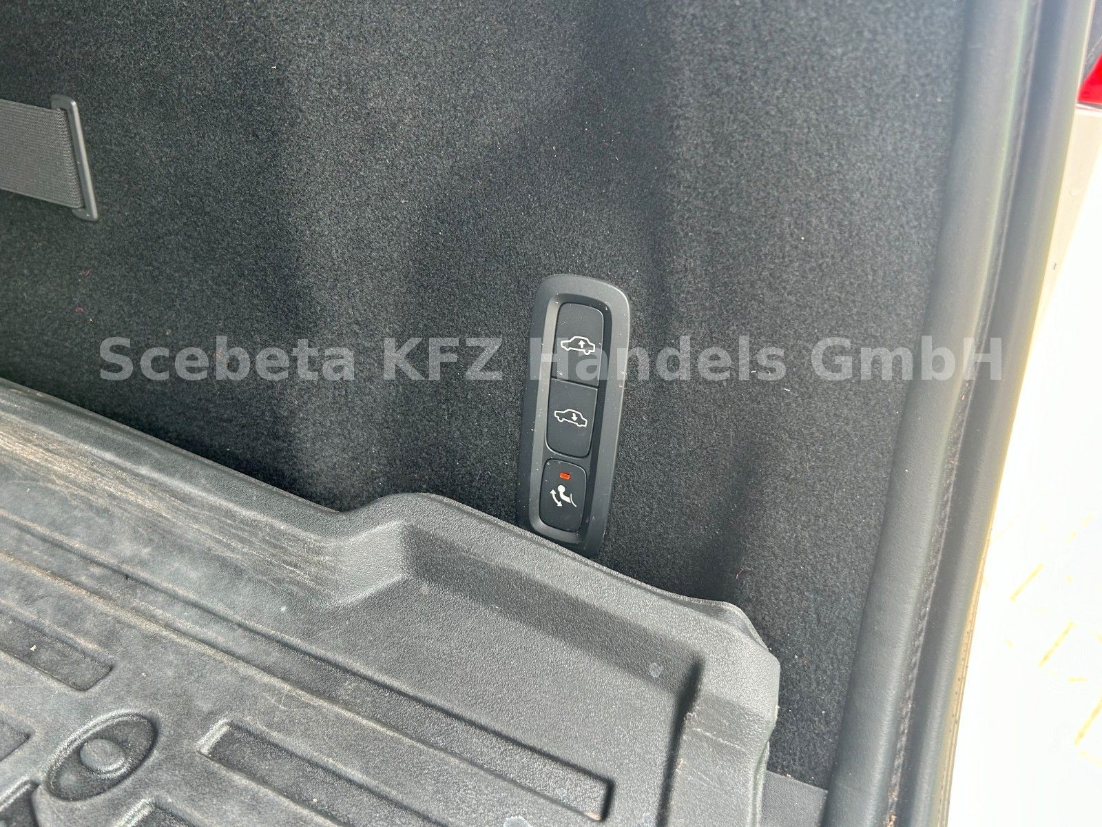 Volvo XC60 AWD -ACC-Belü.Sitz-Massage-LED-20Zo