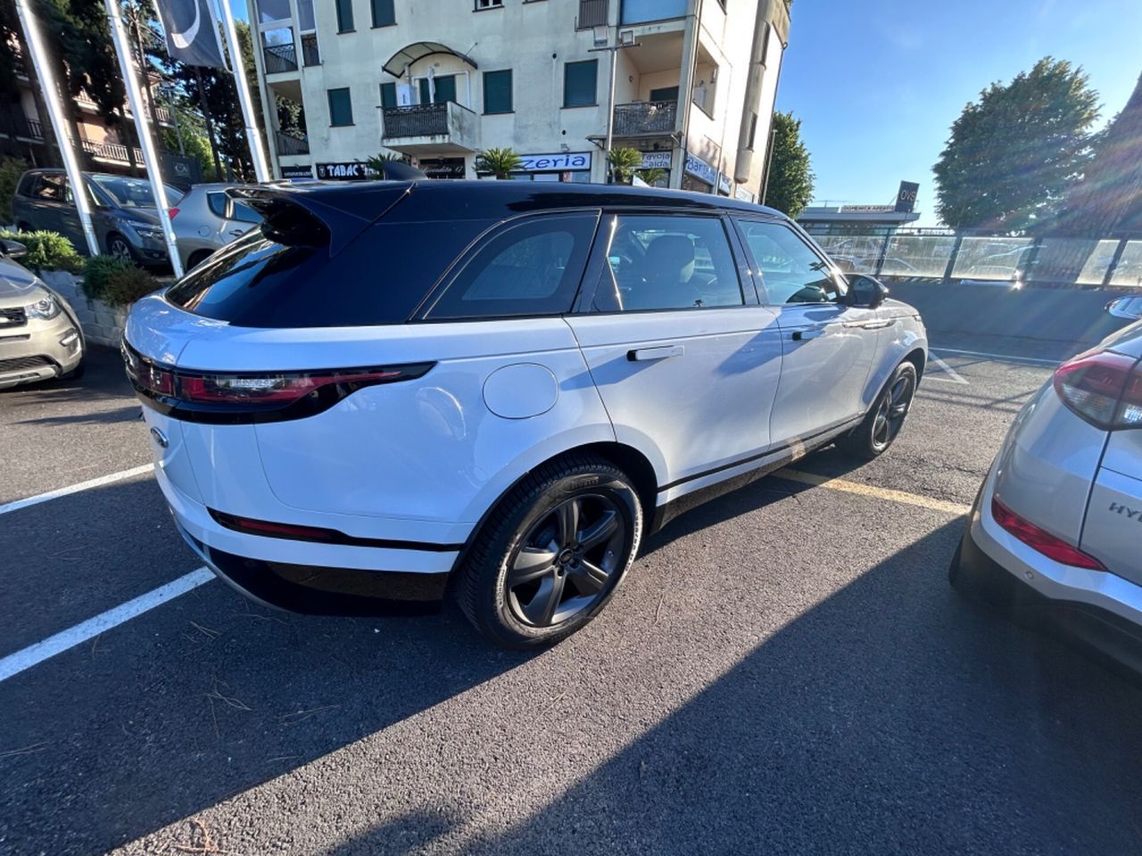 Range Rover Velar Range Rover Velar 2 - Samsaru's Car Outlet