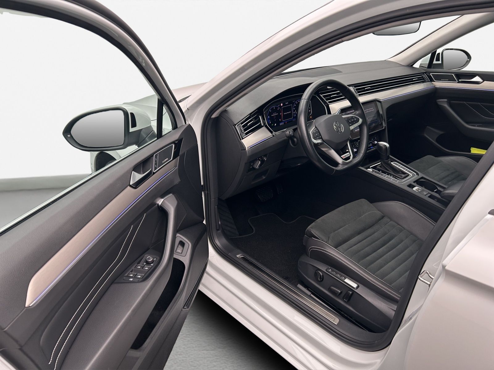 Volkswagen Passat Variant Elegance 4M 2.0 TDI*AHK*PANO*360°