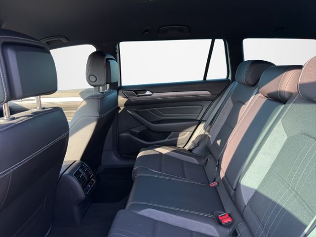 Volkswagen Passat Alltrack 2.0TDI 4M Matrix/AHK/360°/Navi P