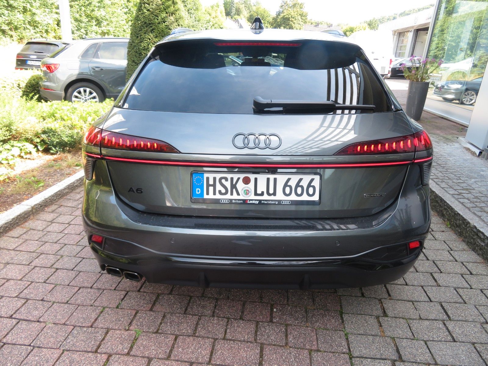 Audi A6 40 TDI quattro Avant S line
