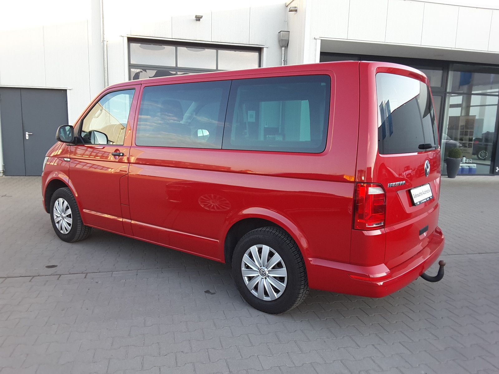 Volkswagen T6 Multivan 2.0 TDI DSG - Samsaru's Car Outlet