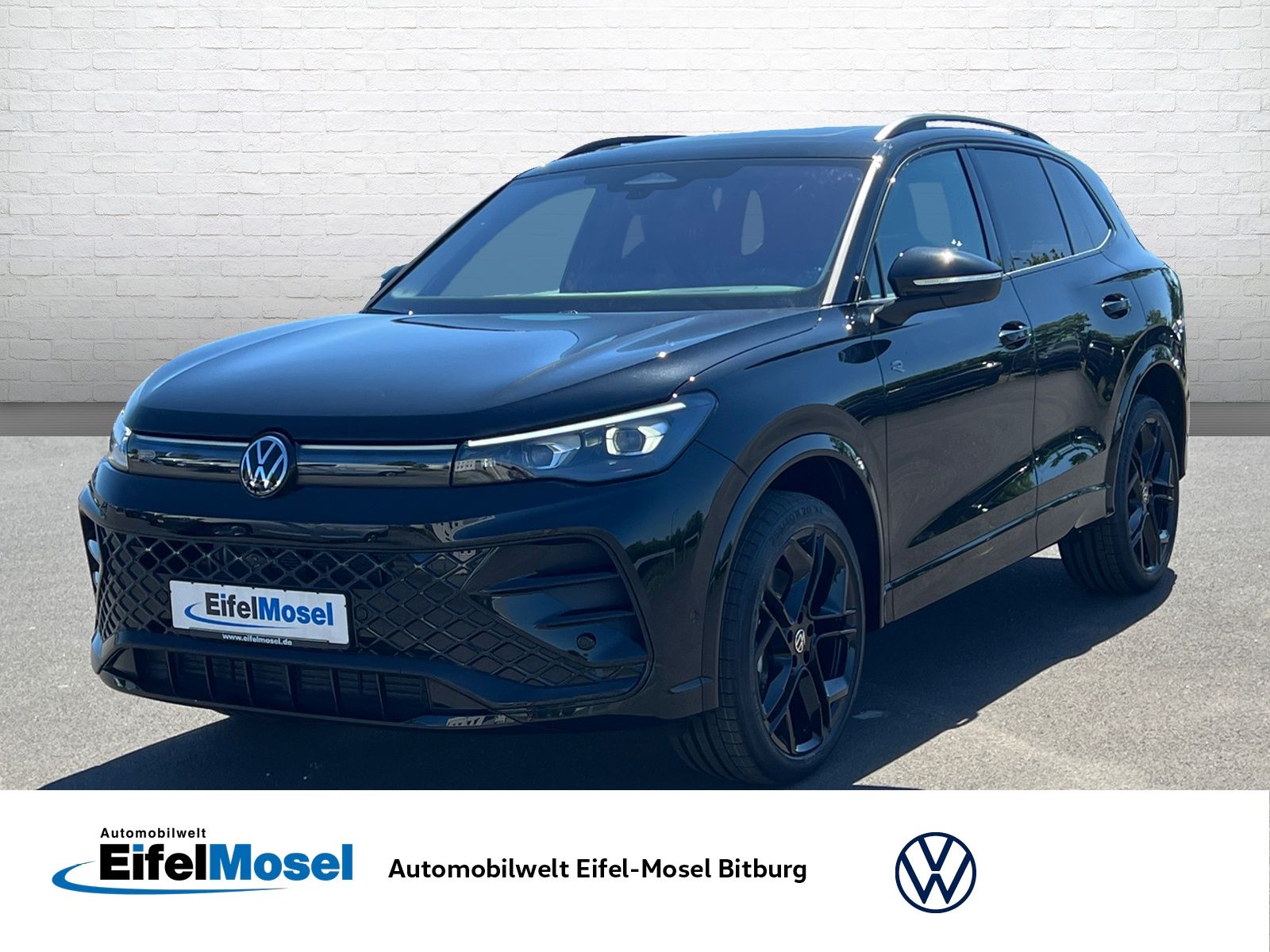 Volkswagen Tiguan R-Line 2.0 l TDI 4MOTION DSG Pano AHK Har