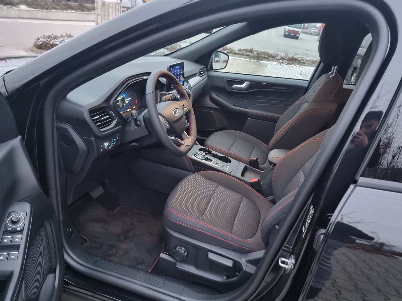 Ford KUGA ST-Line - Samsaru's Car Outlet