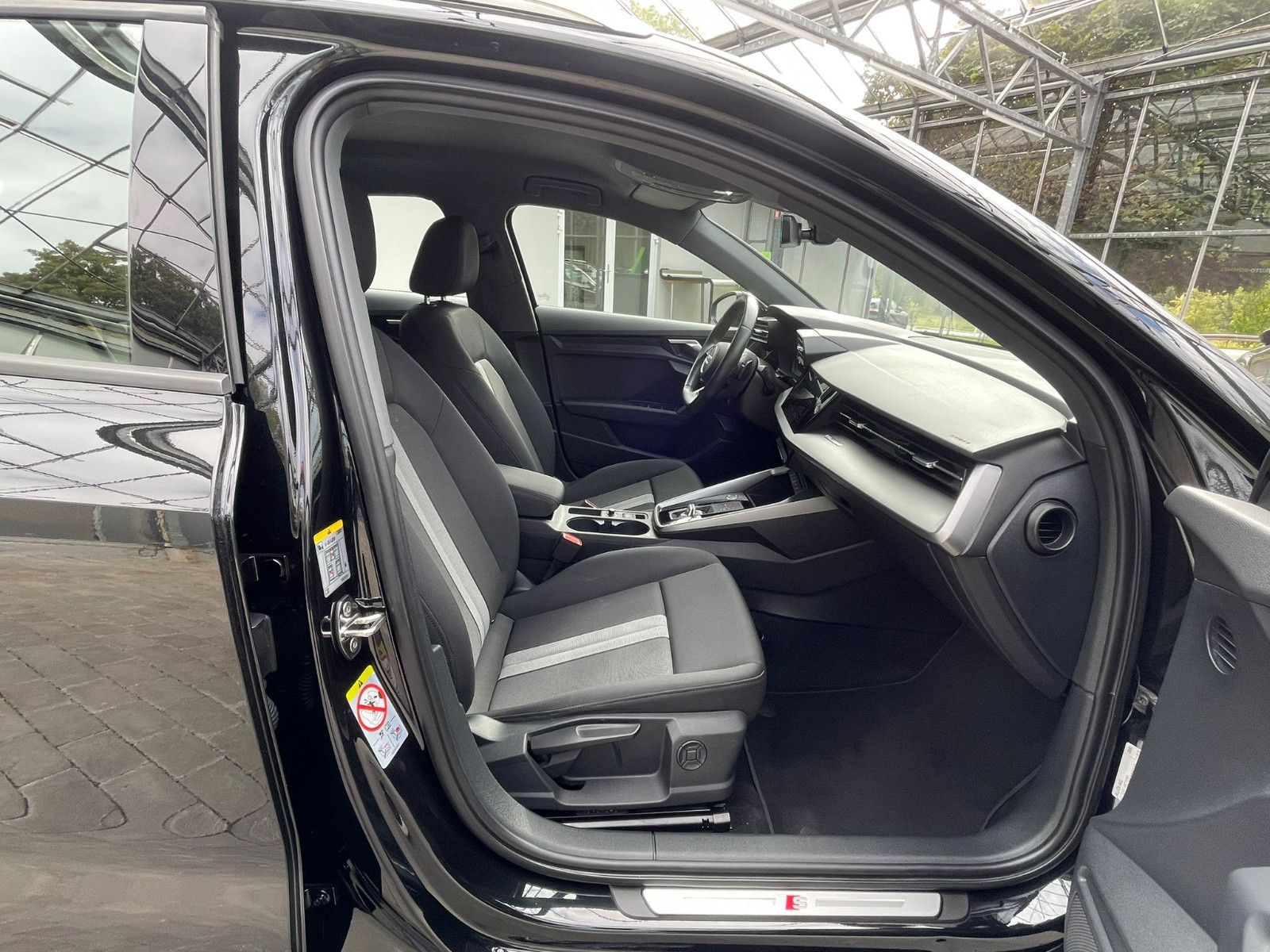 Audi A3 Spb 35 TDI S-tronic S-Line Nav LED Assist 17"