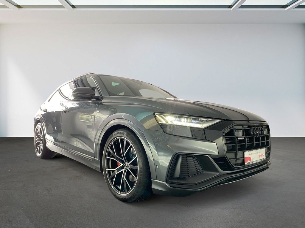 Audi Q8 50 TDI quattro S line PANO+AHK+CARBON+ACC+B&O
